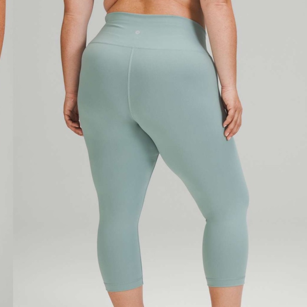 Lululemon Wunder Train High Rise Crop 21’ - Picture 2 of 5